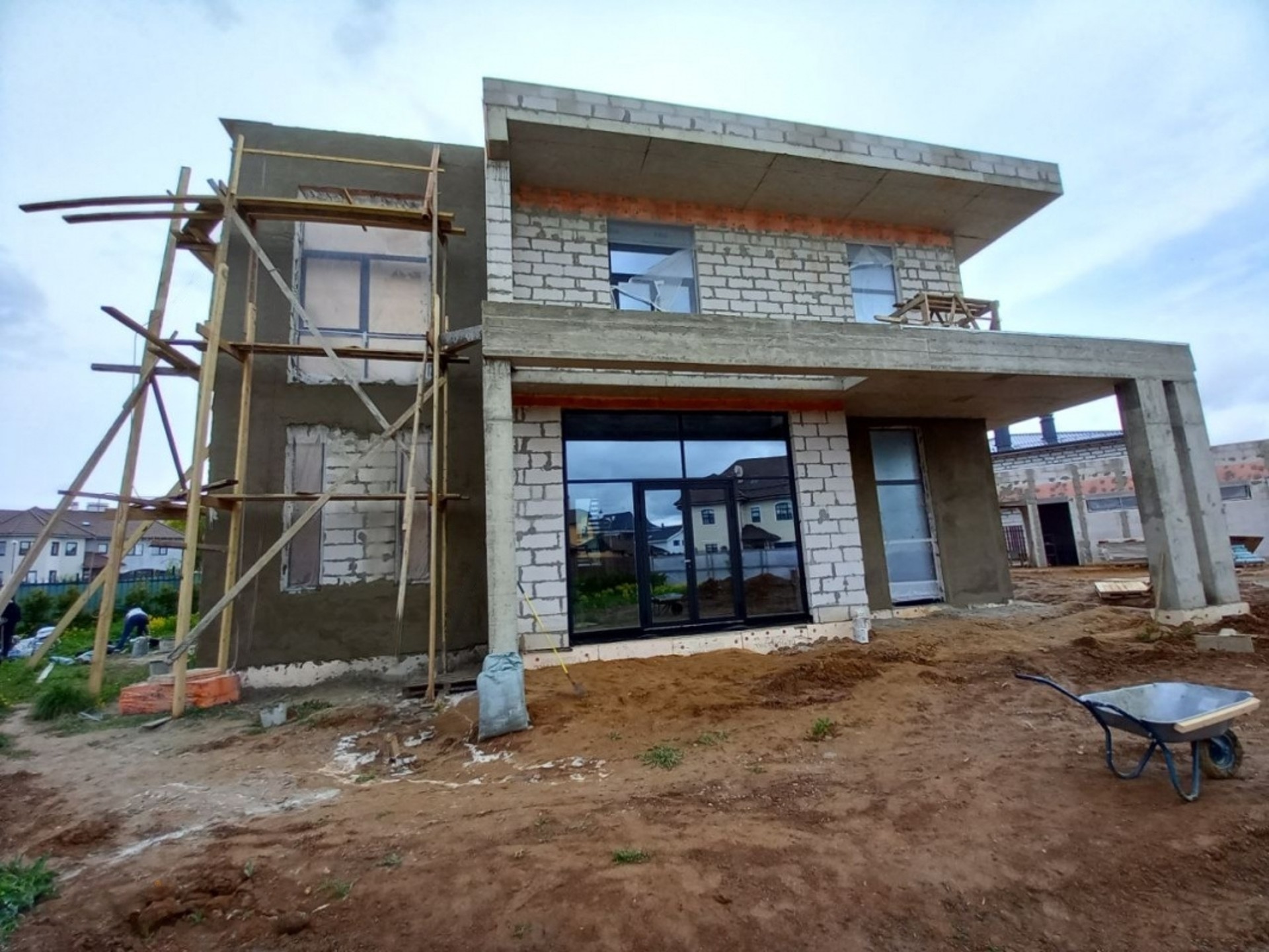 House 180 m2 — 5